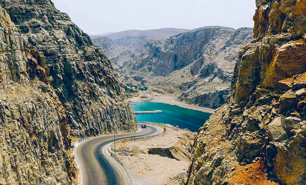 Holiday Guide Oman Driving