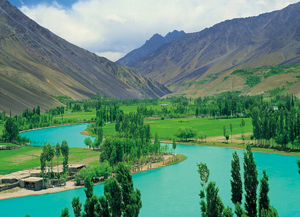 Pakistan Holiday Guide Middle East