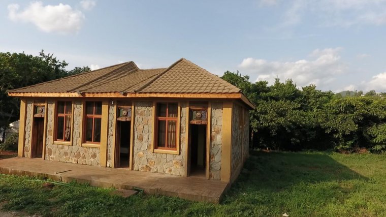 Saron Lodge: In The Lap of Nature